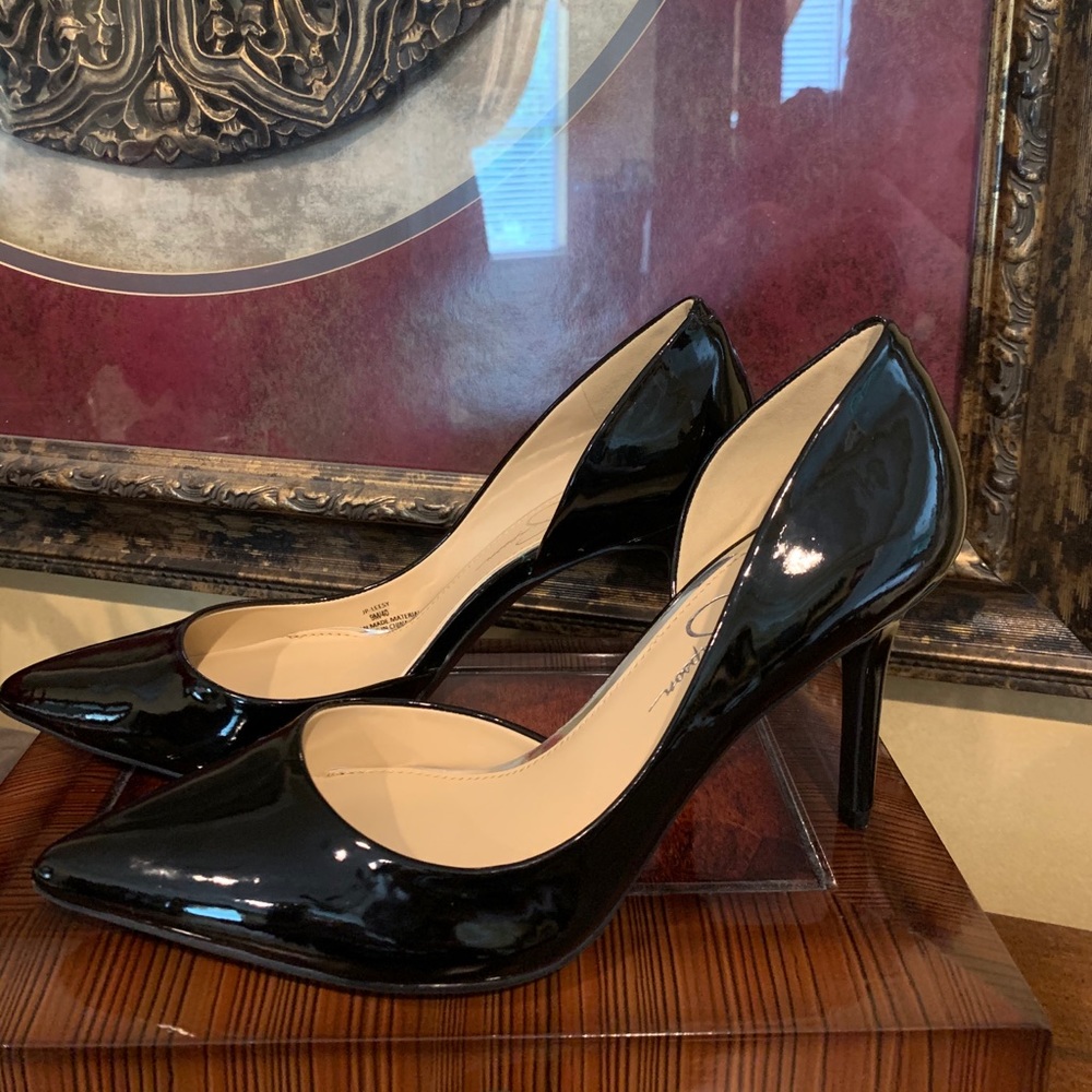 Jessica Simpson Black Patent Leather Pump
